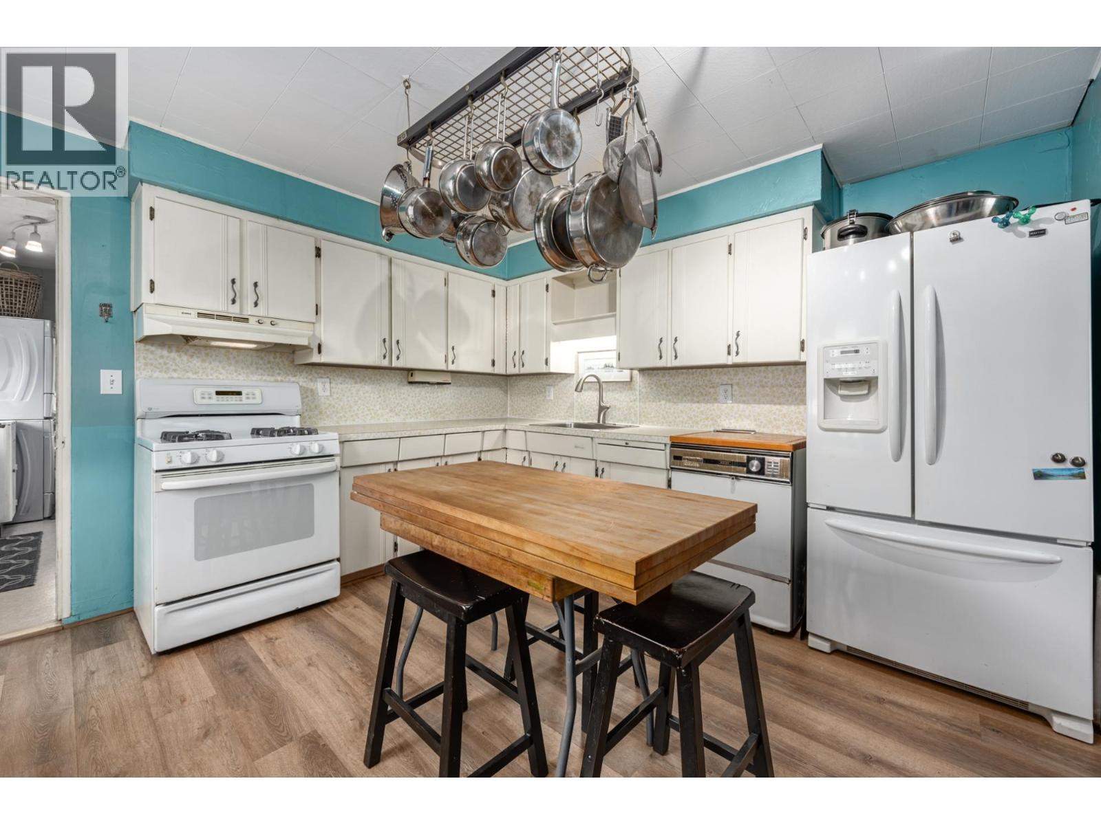 3669 STATION Street - 7