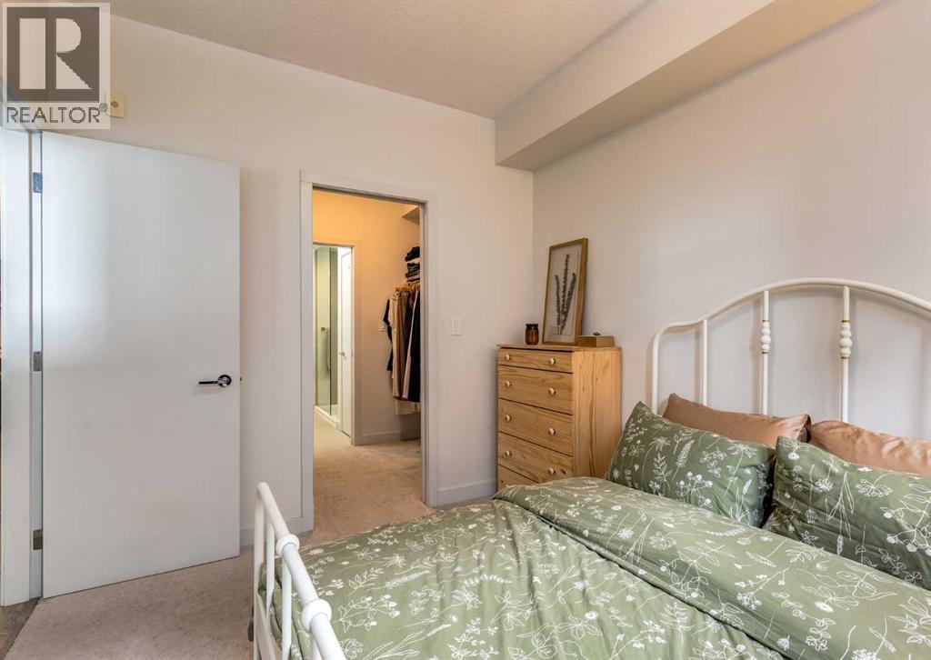 Single Family House for Sale in    Avenue SW Mission Calgary 