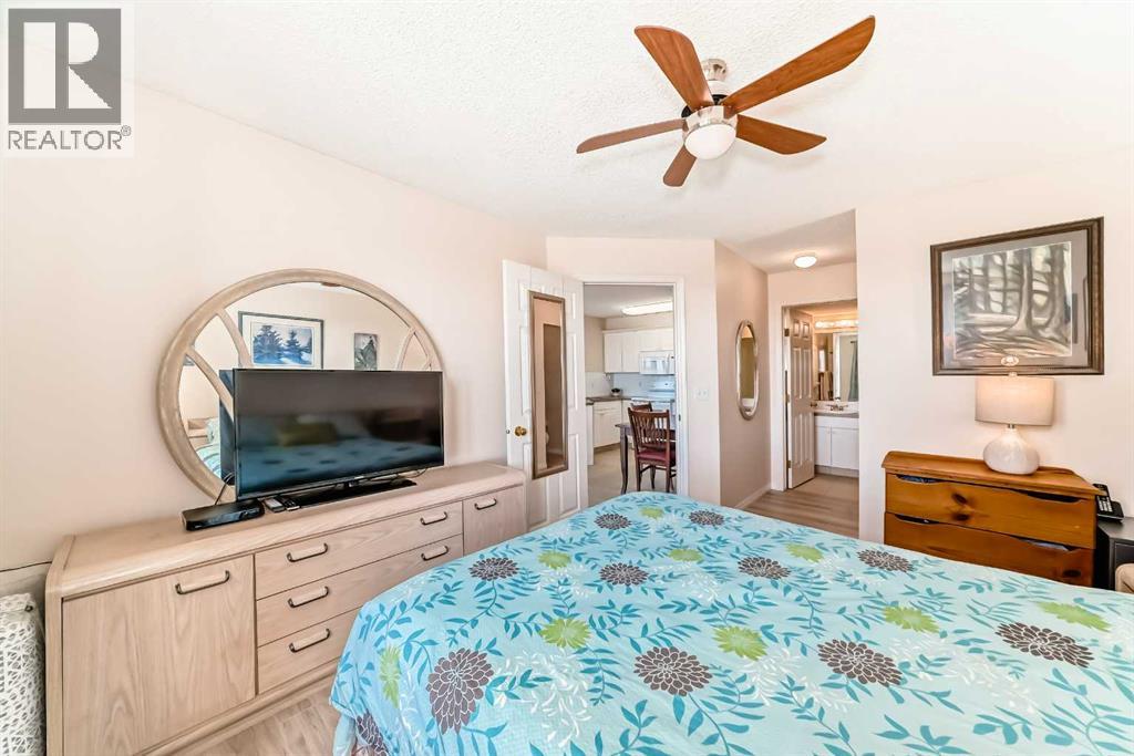 Single Family House for Sale in   Hunterview Drive NW Huntington Hills Calgary 