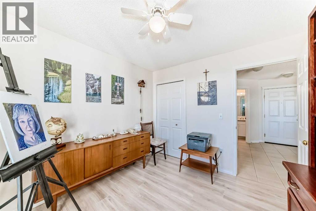 Single Family House for Sale in   Hunterview Drive NW Huntington Hills Calgary 