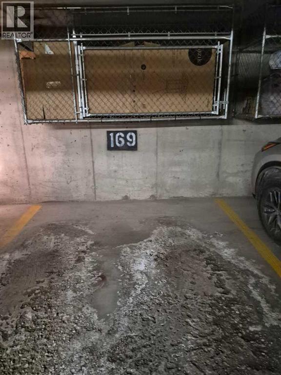 Single Family House for Sale in   Hunterview Drive NW Huntington Hills Calgary 