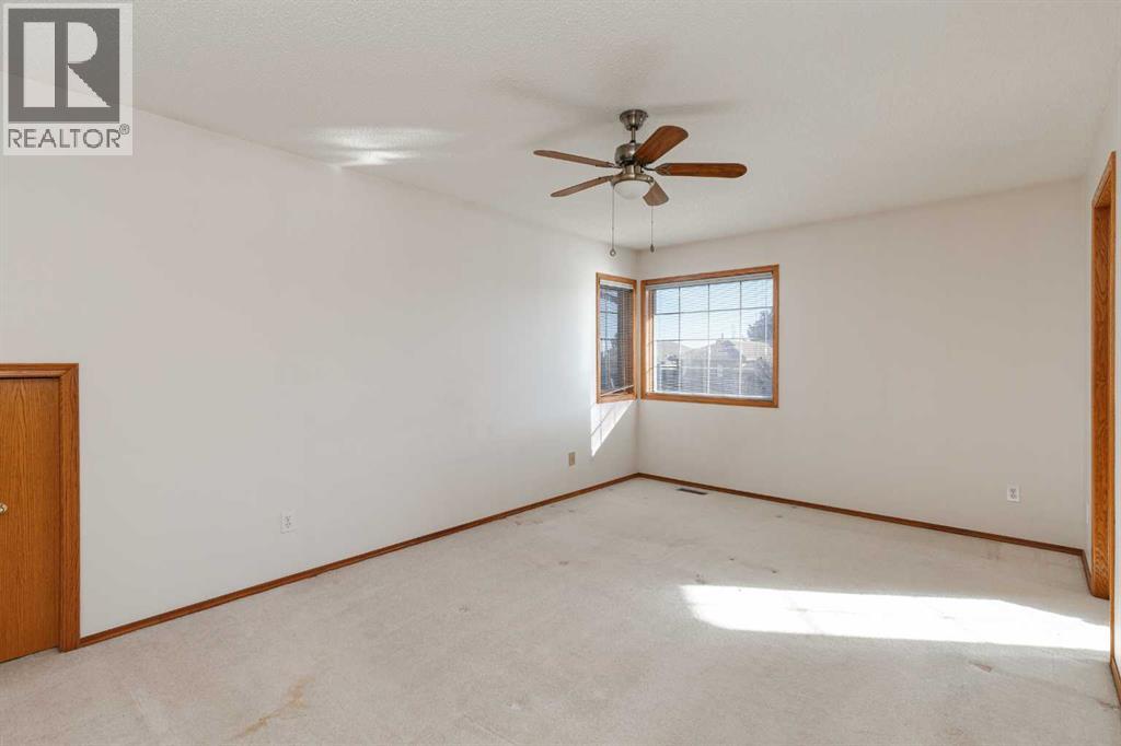 Single Family House for Sale in  Signature Mews SW Signal Hill Calgary 