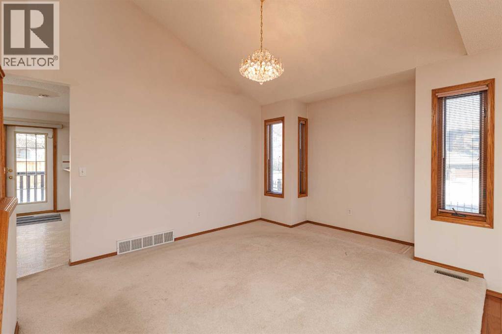 Single Family House for Sale in  Signature Mews SW Signal Hill Calgary 