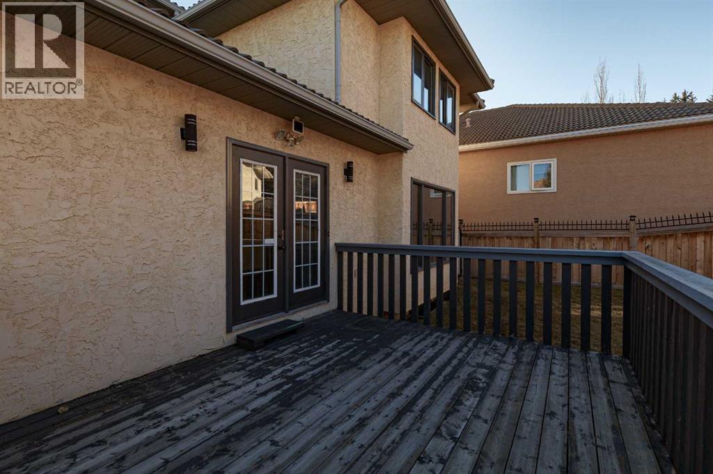 Single Family House for Sale in  Signature Mews SW Signal Hill Calgary 