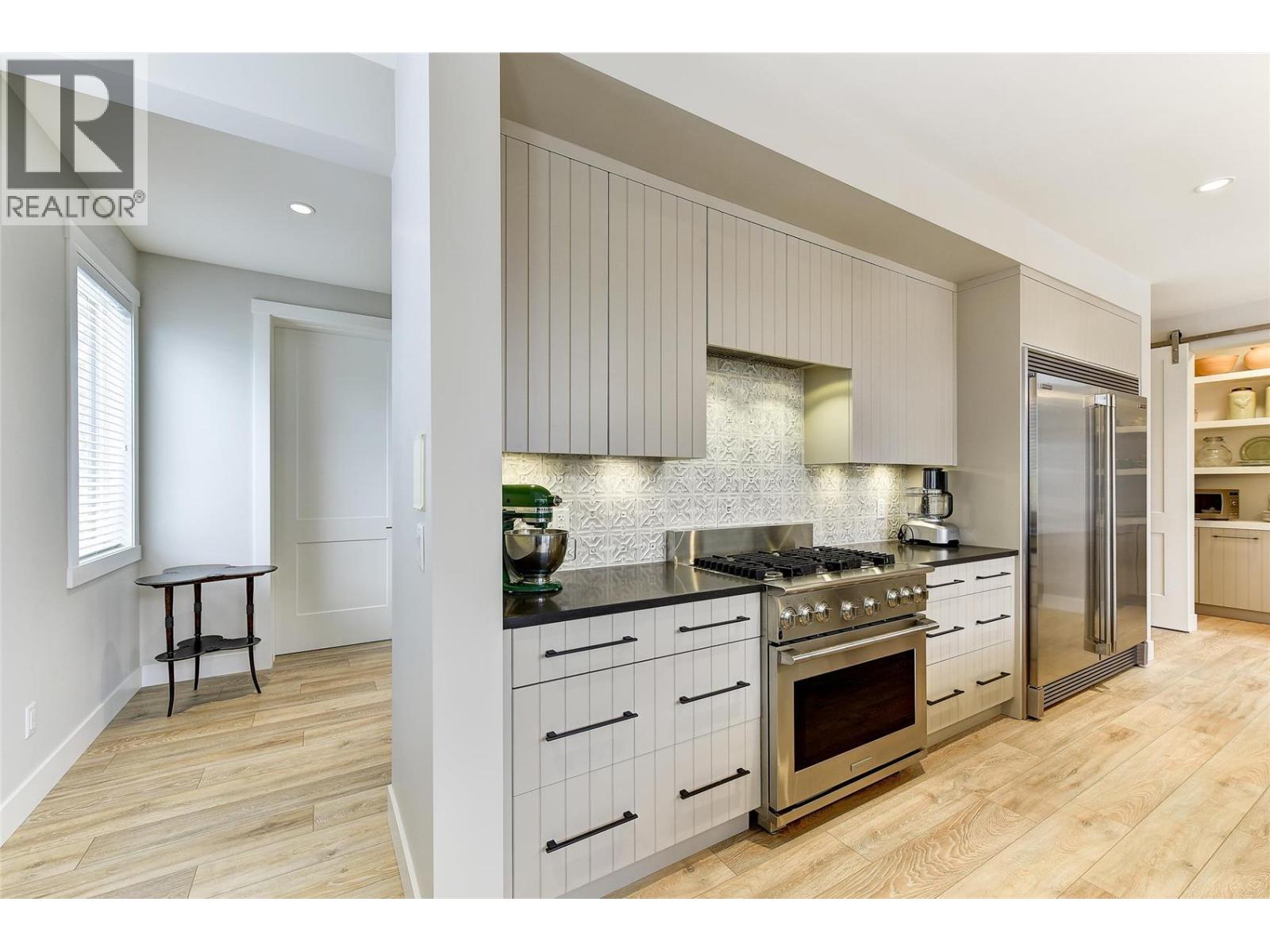  773 Barnaby Road, Kelowna