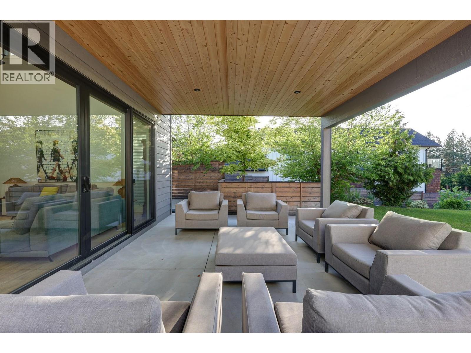  773 Barnaby Road, Kelowna