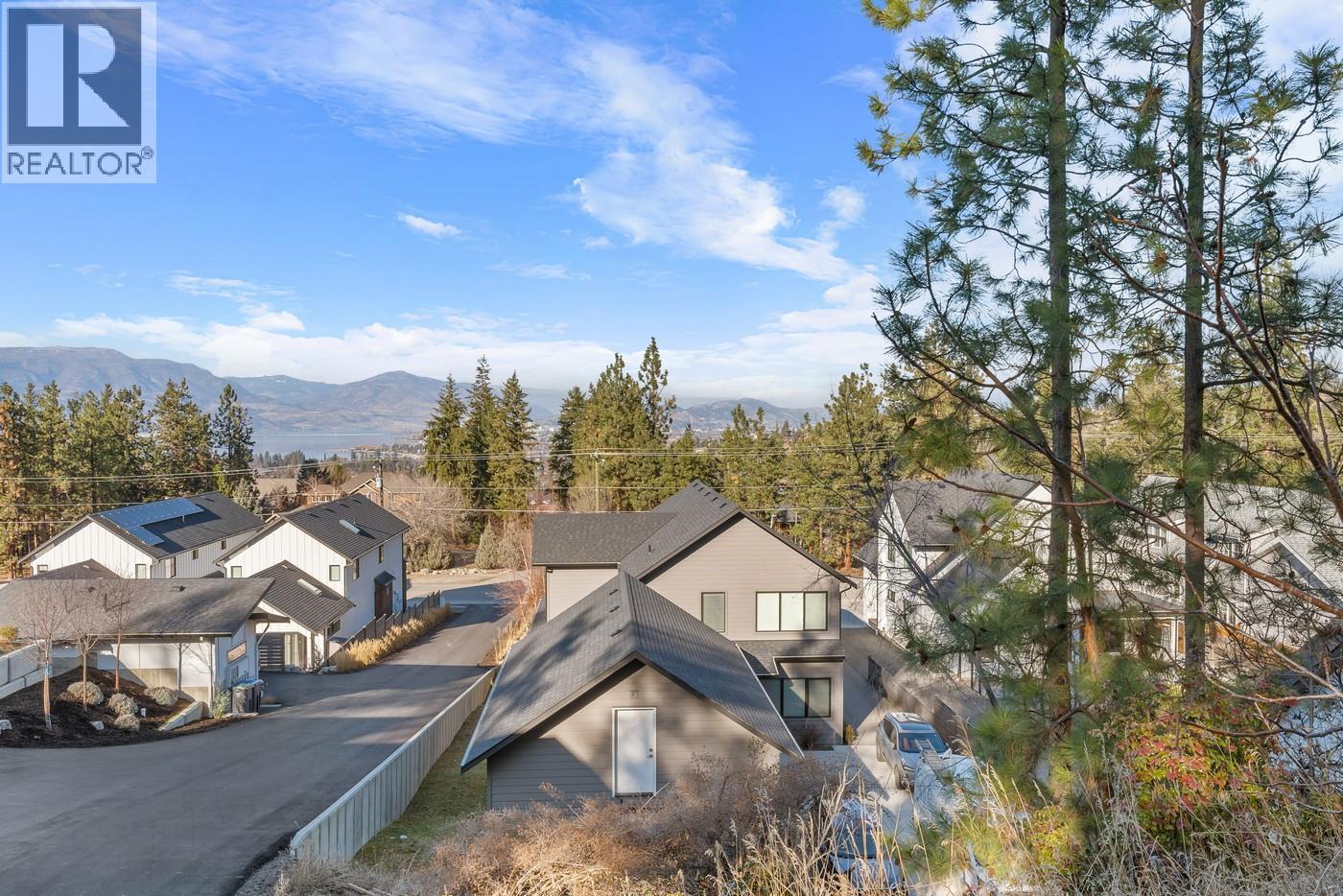  773 Barnaby Road, Kelowna