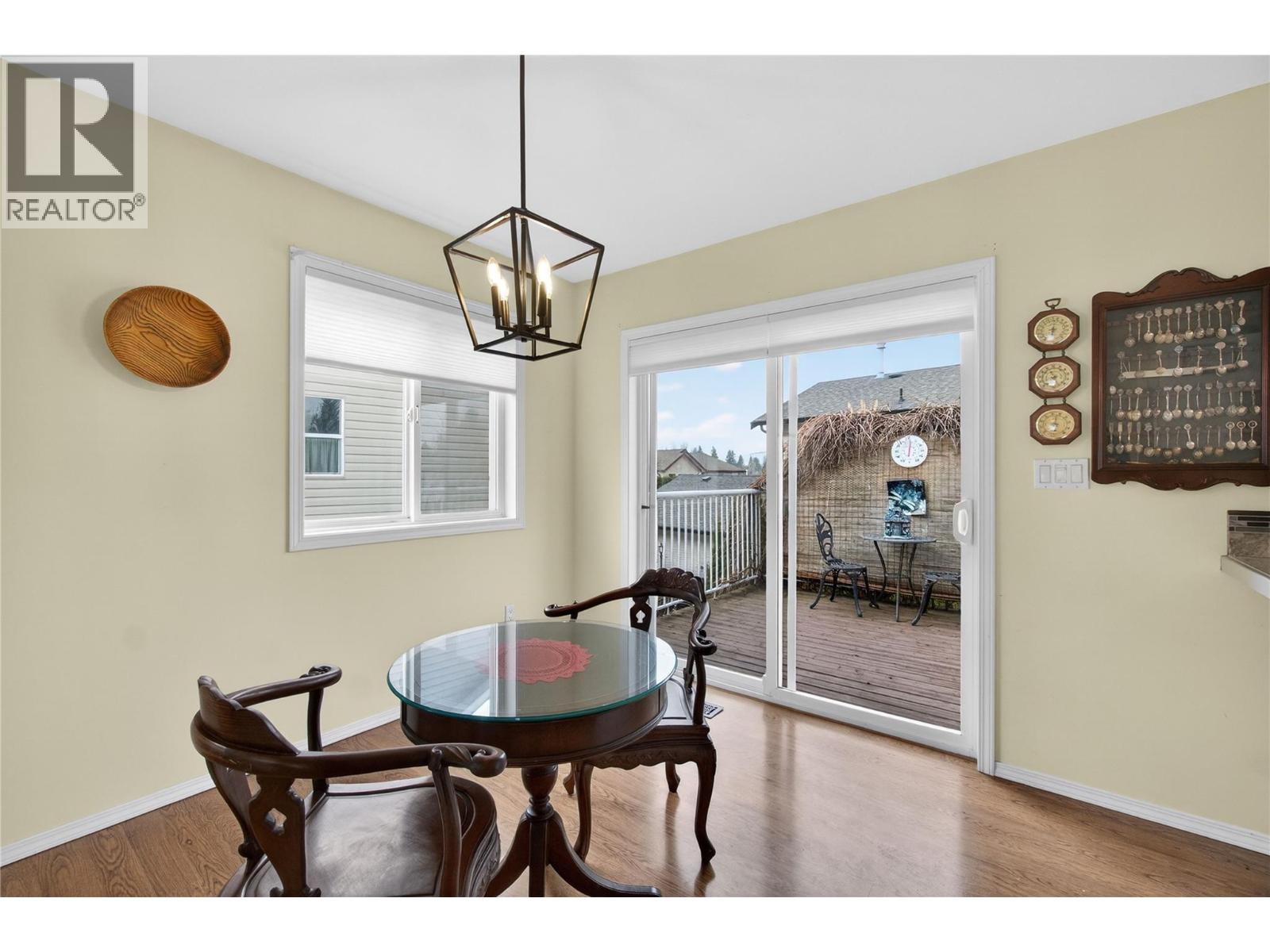 4 801 20th Street Northeast, Salmon Arm