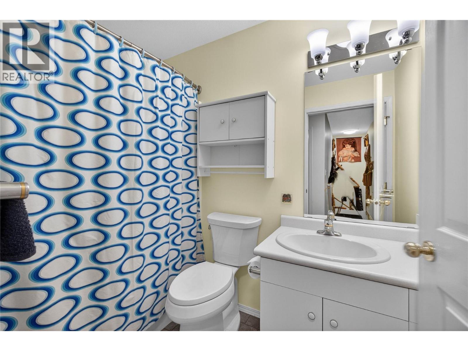 4 801 20th Street Northeast, Salmon Arm