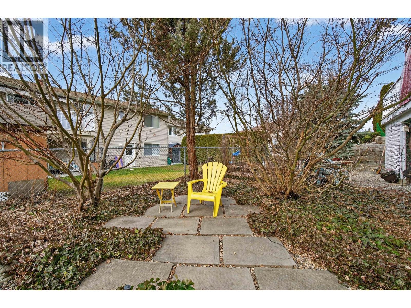 4 801 20th Street Northeast, Salmon Arm