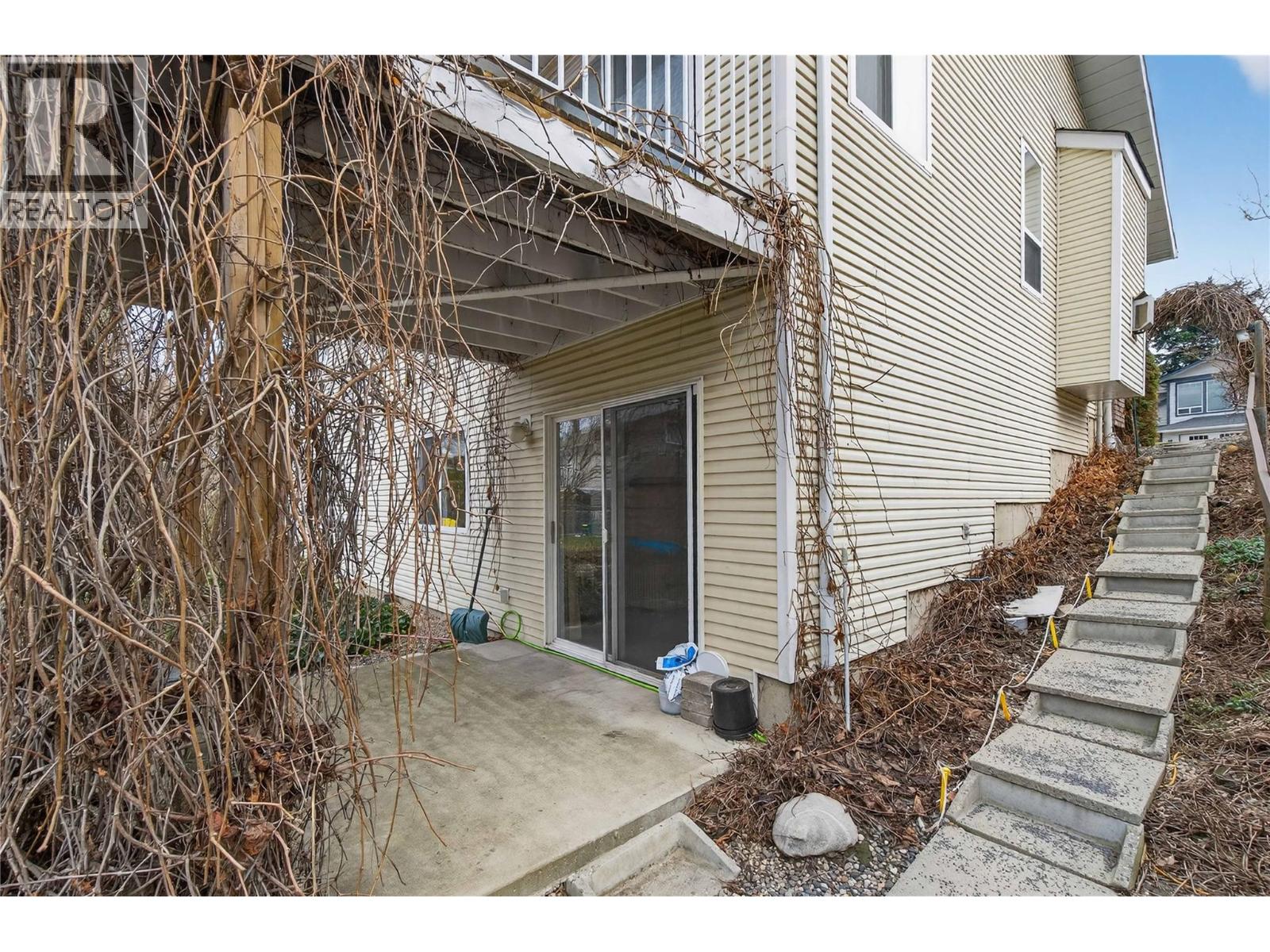 4 801 20th Street Northeast, Salmon Arm