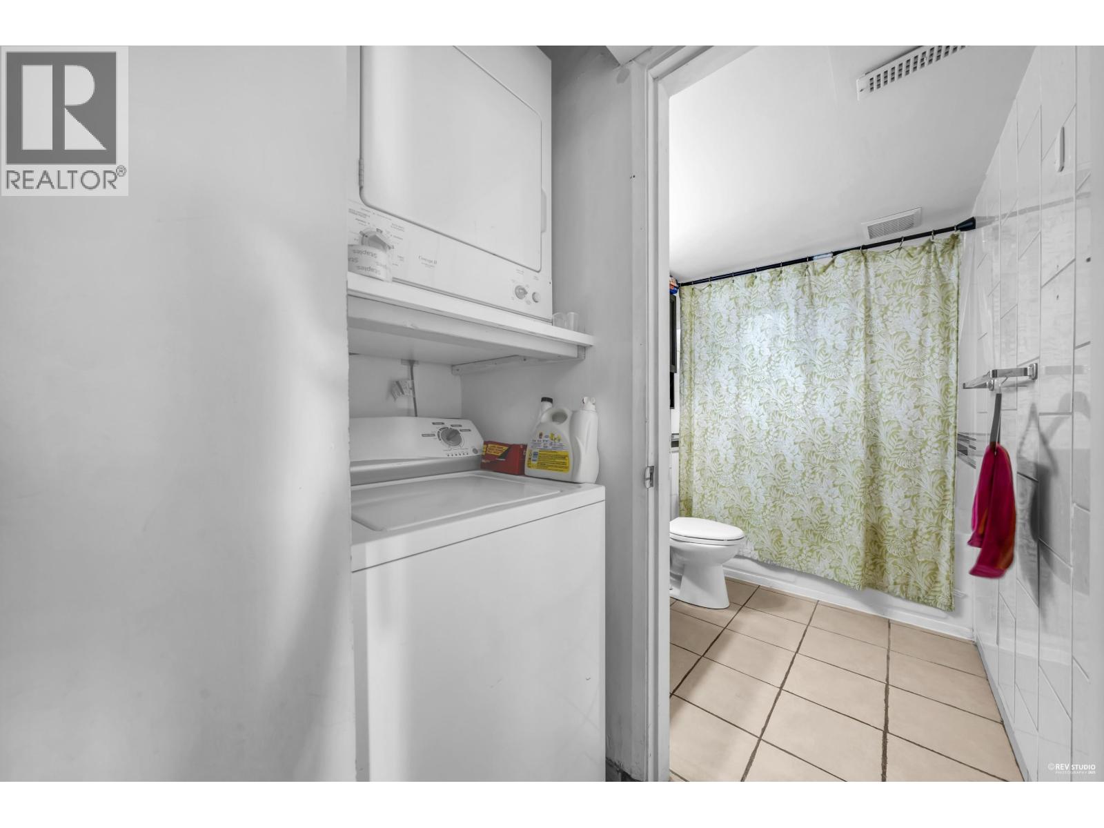 2731 DAYBREAK AVENUE, Coquitlam