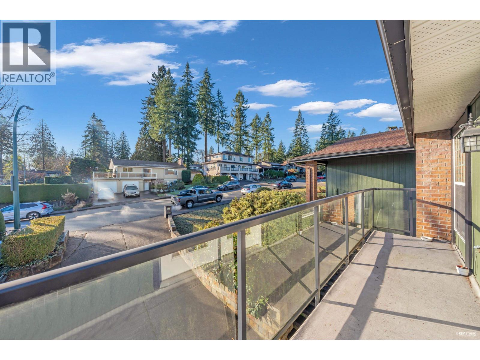 2731 DAYBREAK AVENUE, Coquitlam