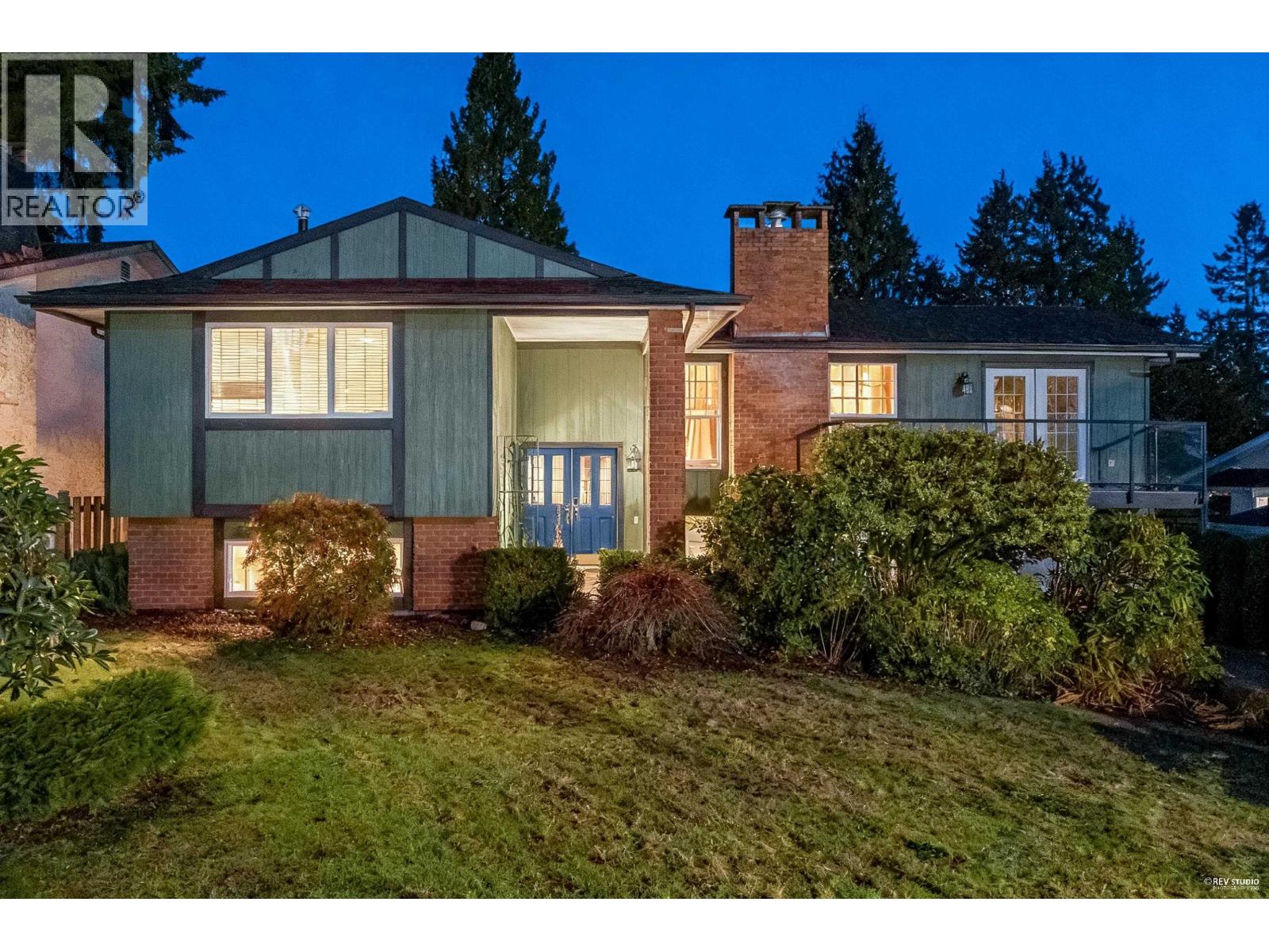 2731 DAYBREAK AVENUE, Coquitlam