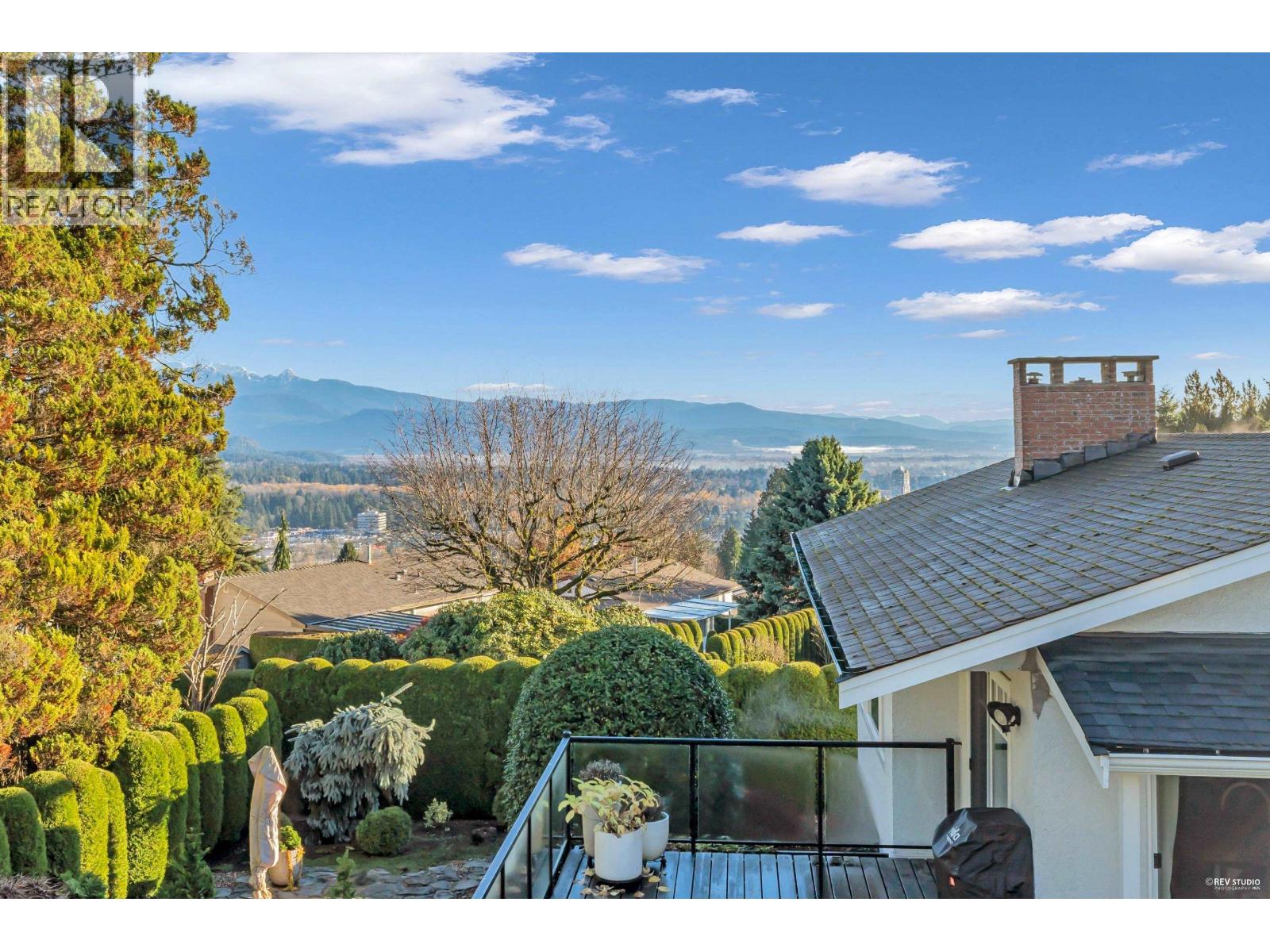 2731 DAYBREAK AVENUE, Coquitlam