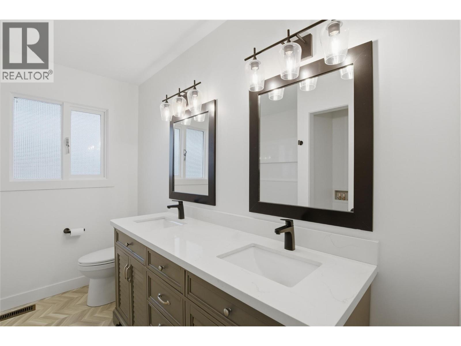 1140 Lethbridge Avenue - 18