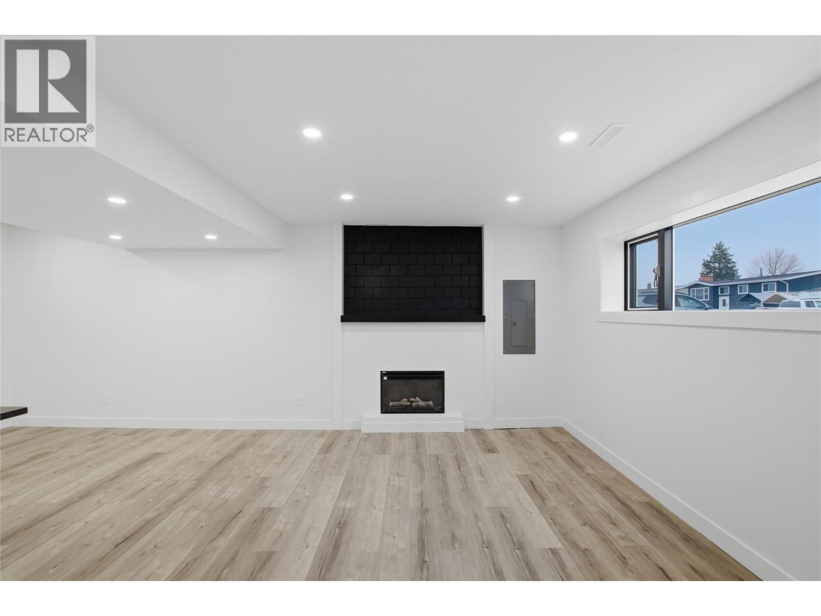 1140 Lethbridge Avenue - 23