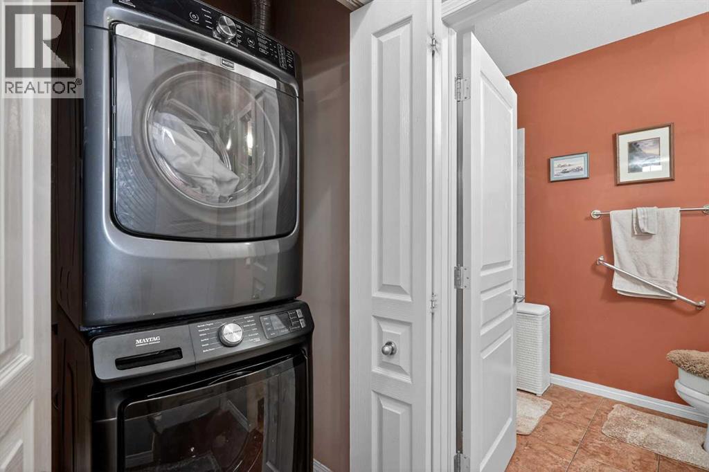 Single Family House for Sale in   Lake Fraser Court SE Lake Bonavista Calgary 