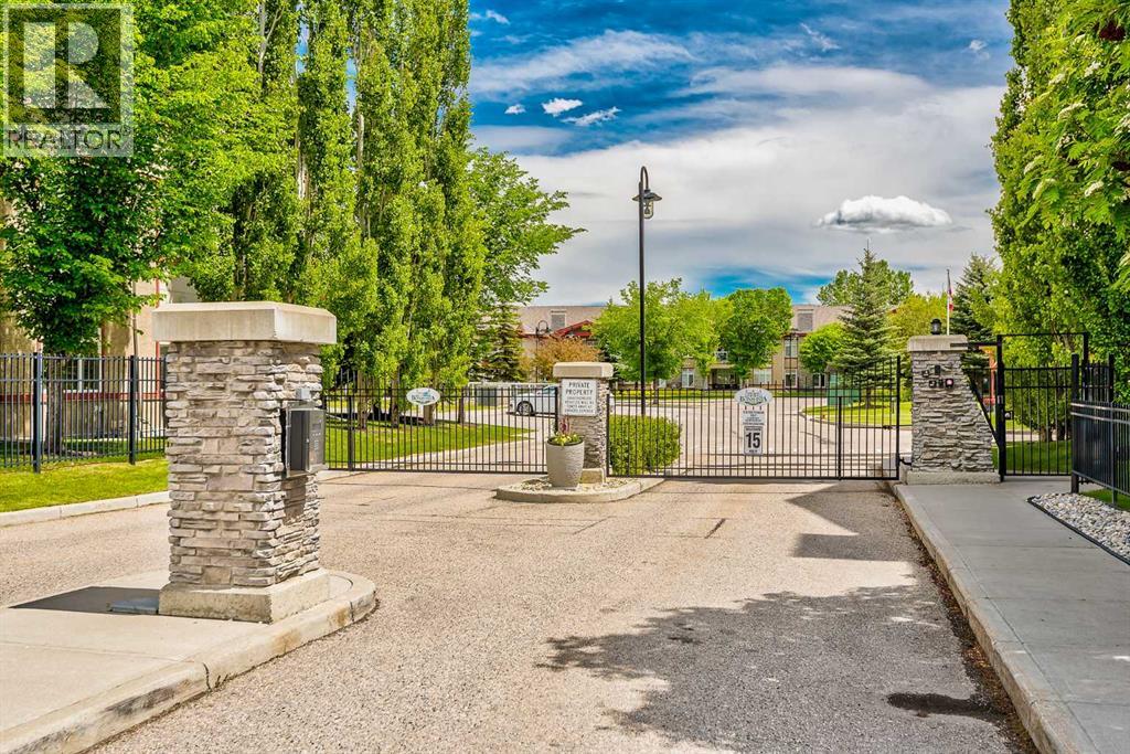 Single Family House for Sale in   Lake Fraser Court SE Lake Bonavista Calgary 