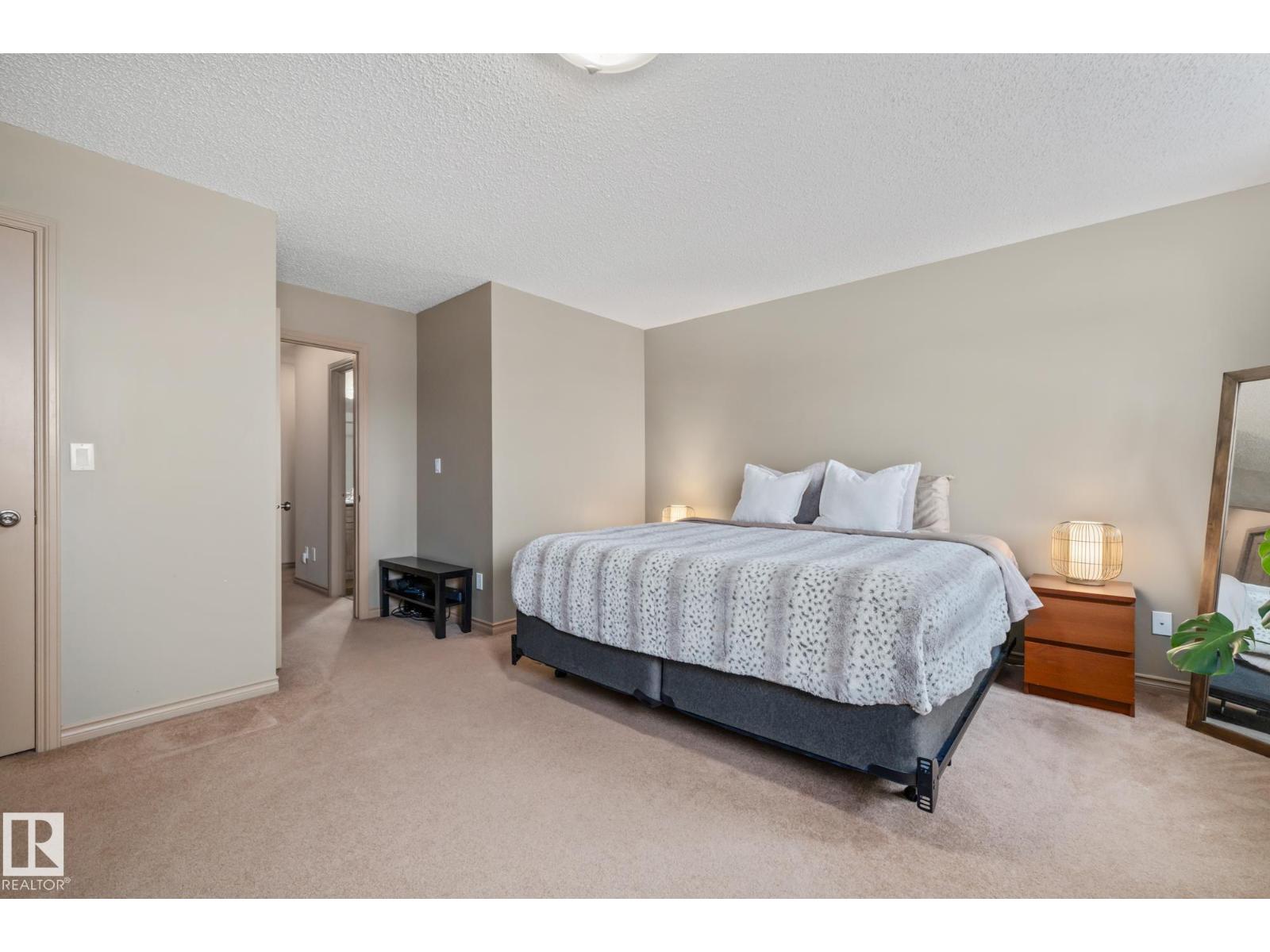 #7 15 WOODSMERE CL, Fort Saskatchewan