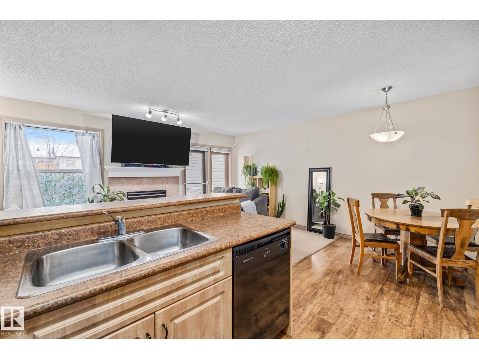 #7 15 WOODSMERE CL, Fort Saskatchewan