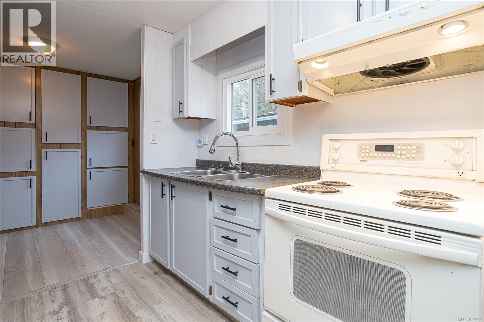 #2 161 Horne Lake Rd - 1