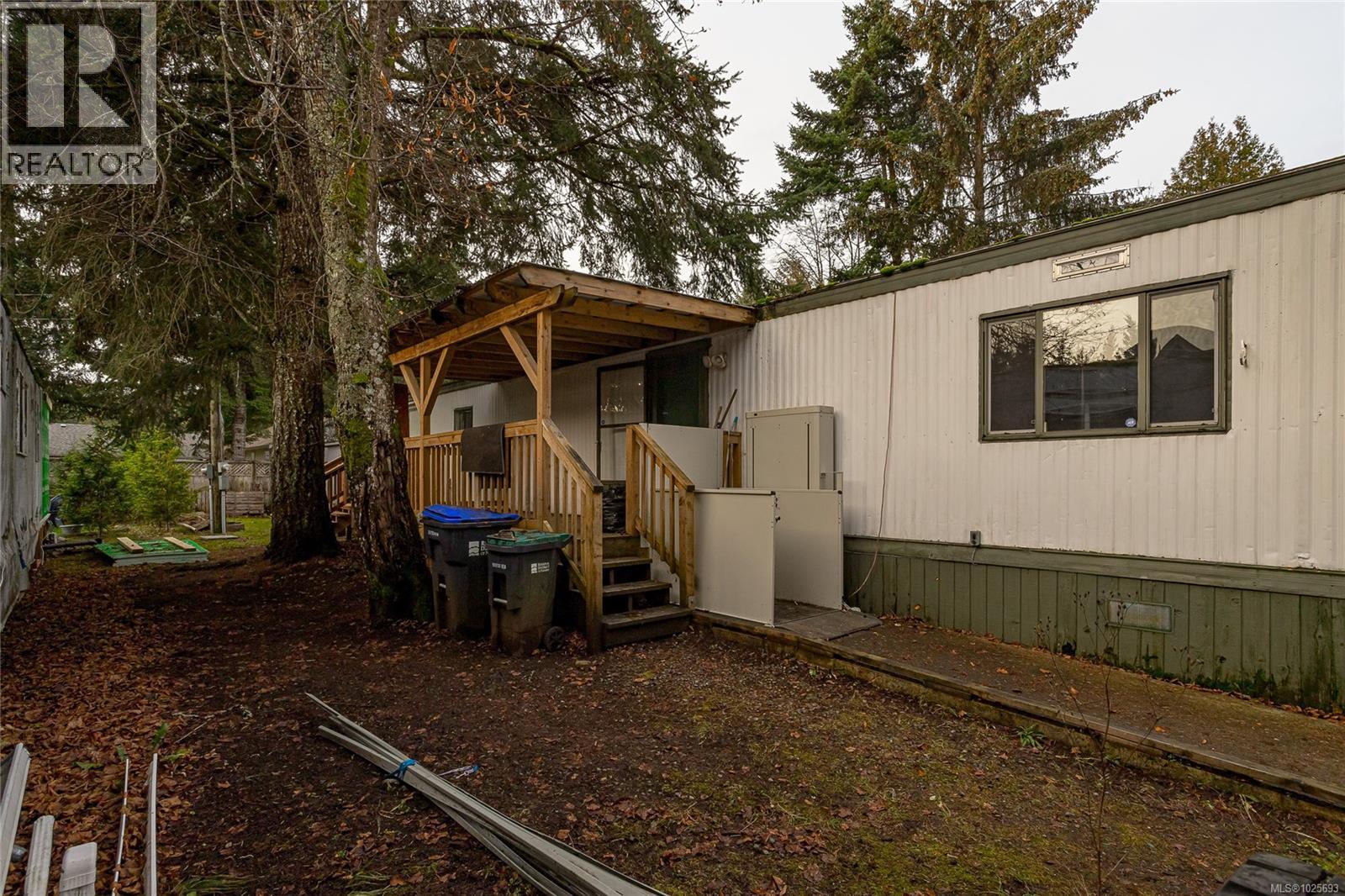 #2 161 Horne Lake Rd - 15