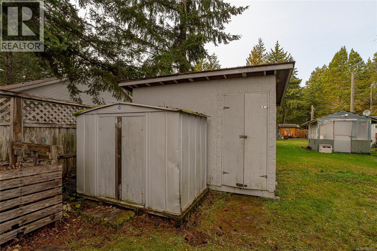 #2 161 Horne Lake Rd - 19