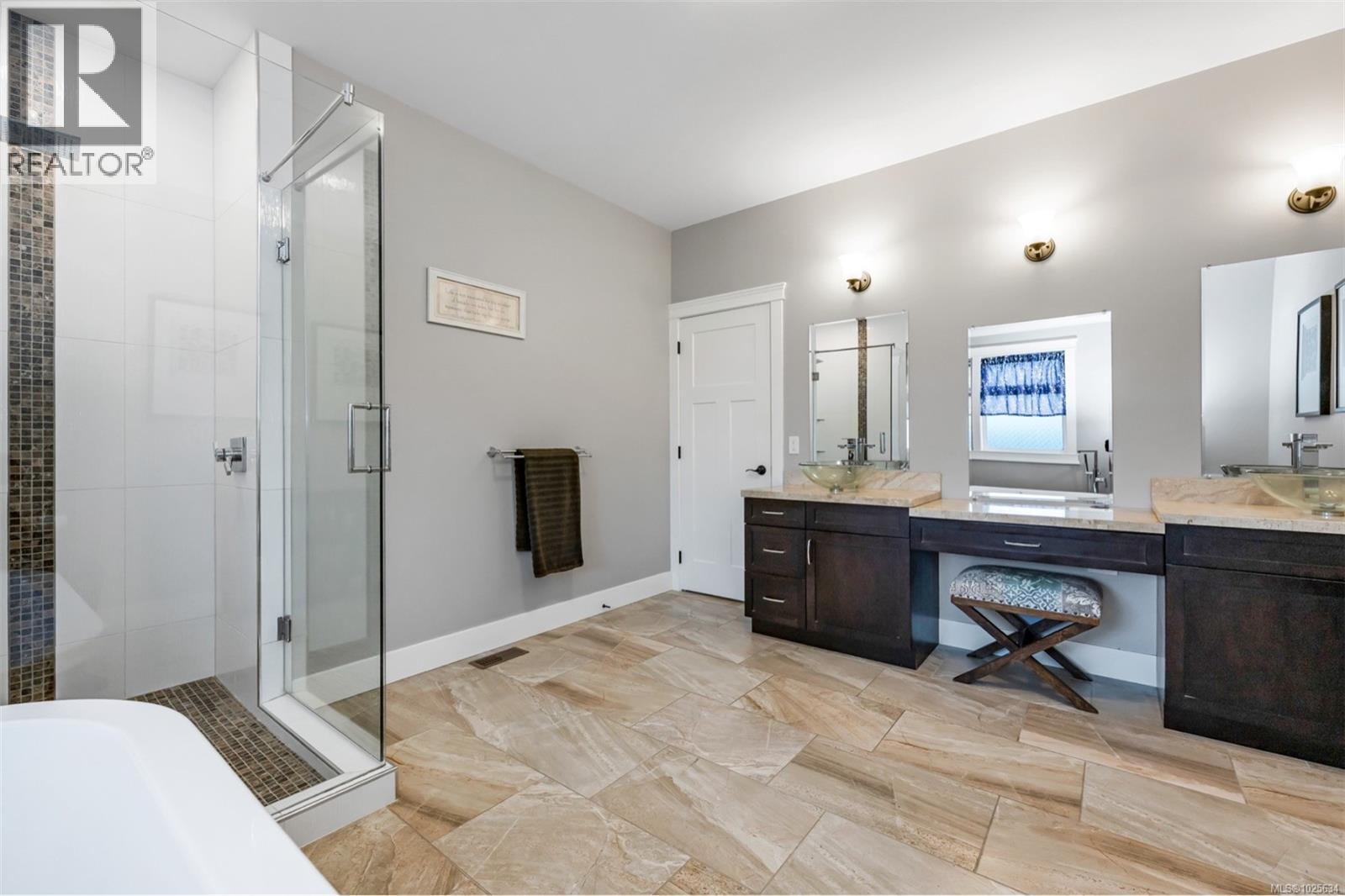 2619 Warmland Pl, Shawnigan Lake