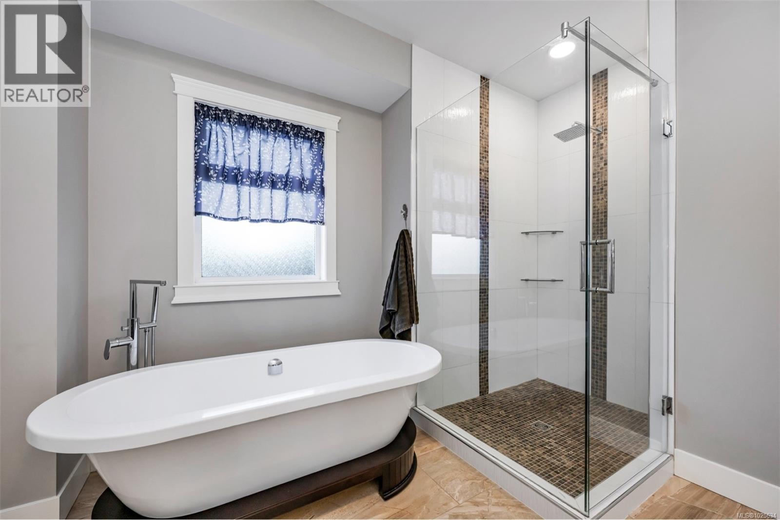 2619 Warmland Pl, Shawnigan Lake