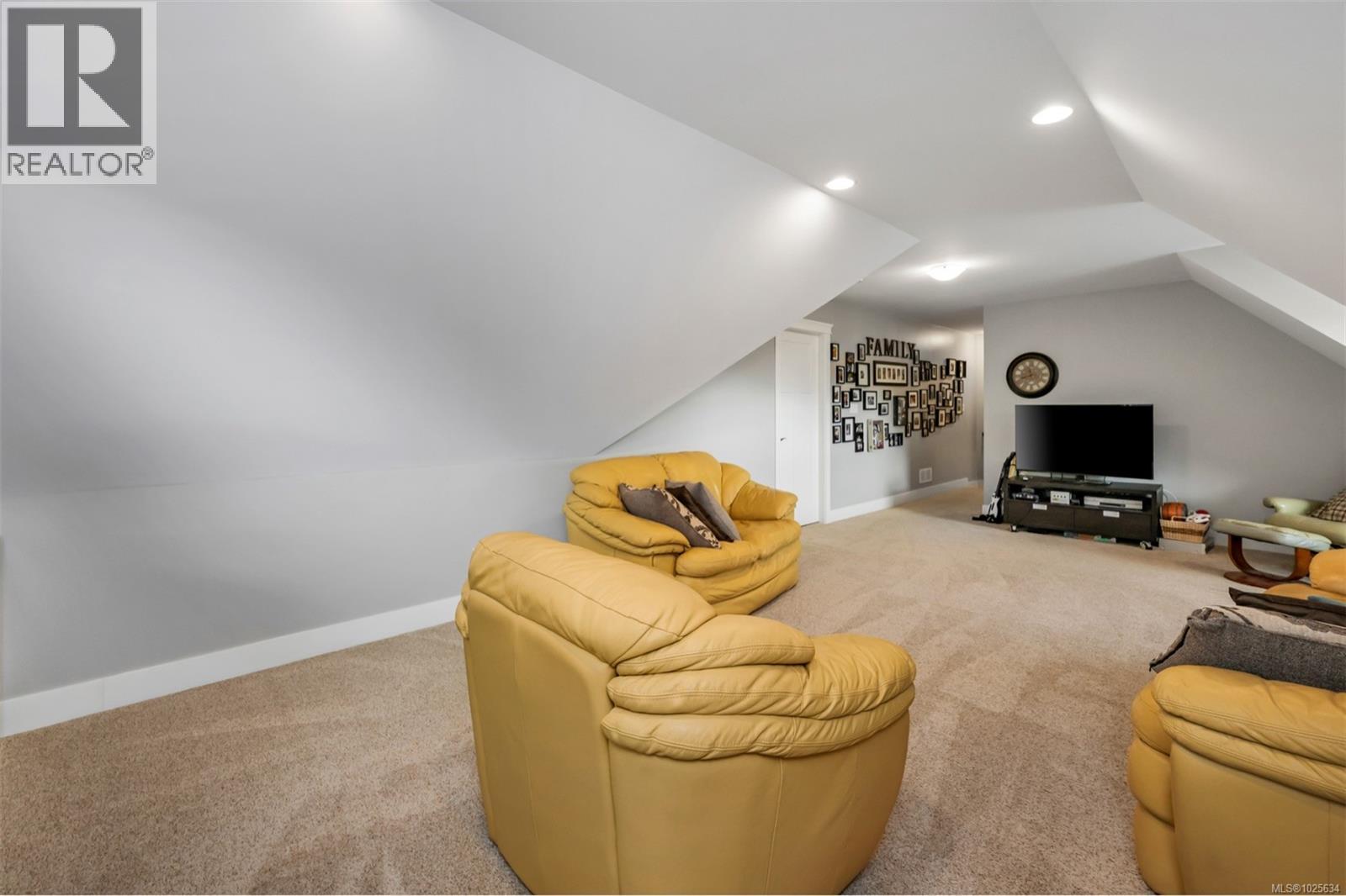 2619 Warmland Pl, Shawnigan Lake