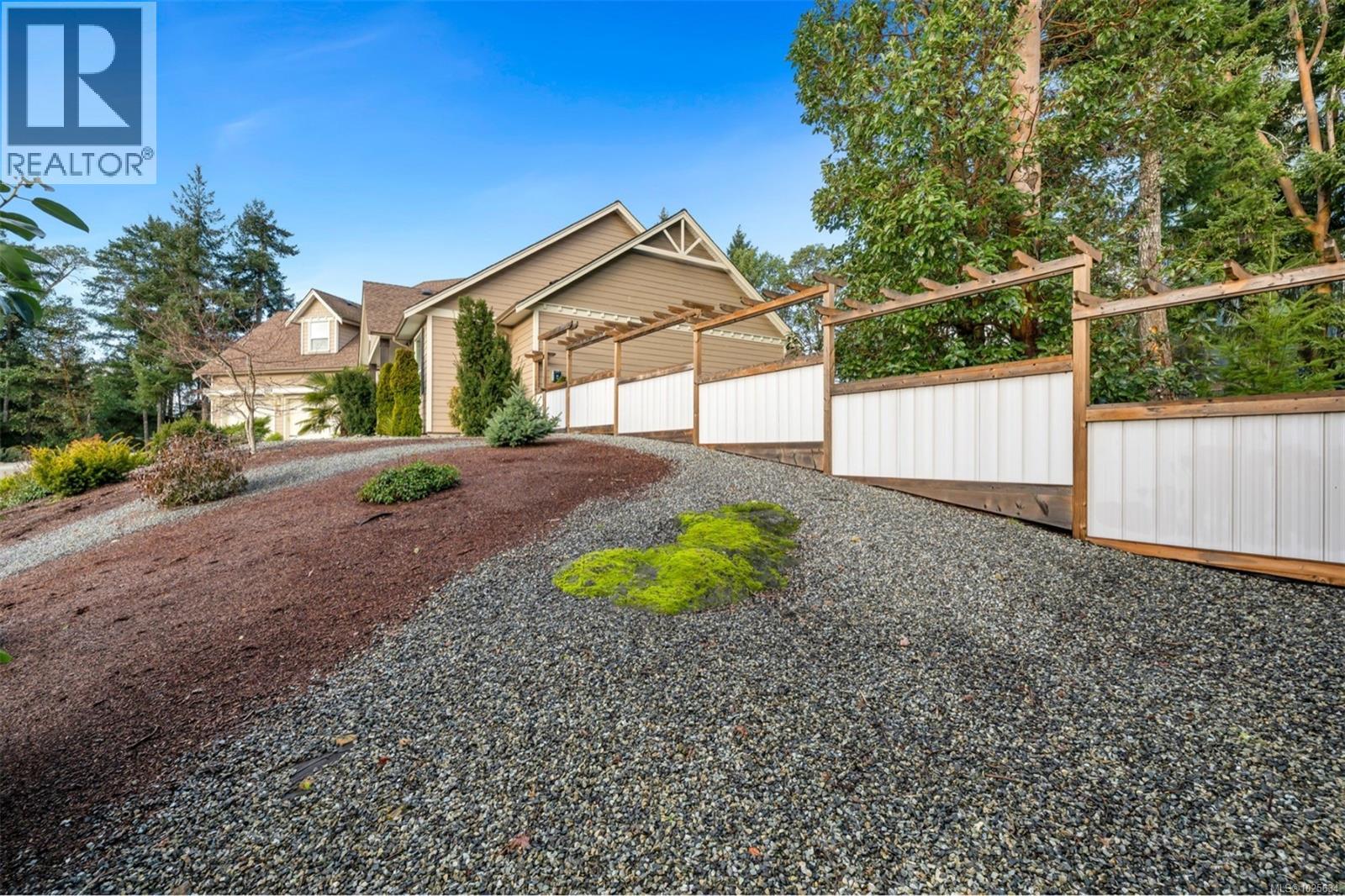 2619 Warmland Pl, Shawnigan Lake