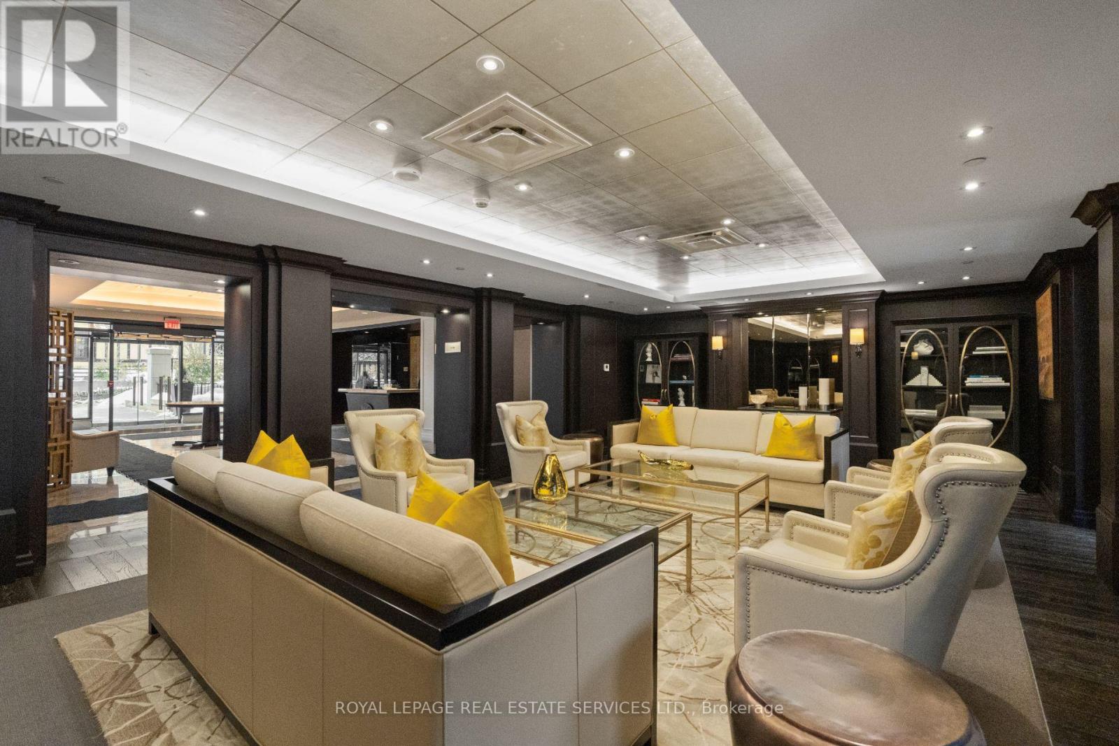 512 - 30 OLD MILL ROAD - Photo 3 of 34, Toronto (Kingsway South), Ontario