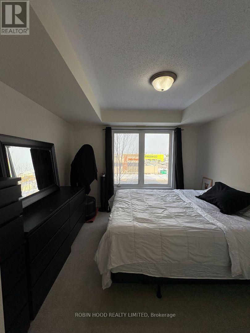 #UNIT 6 313 CRESTHAVEN DRIVE - 10