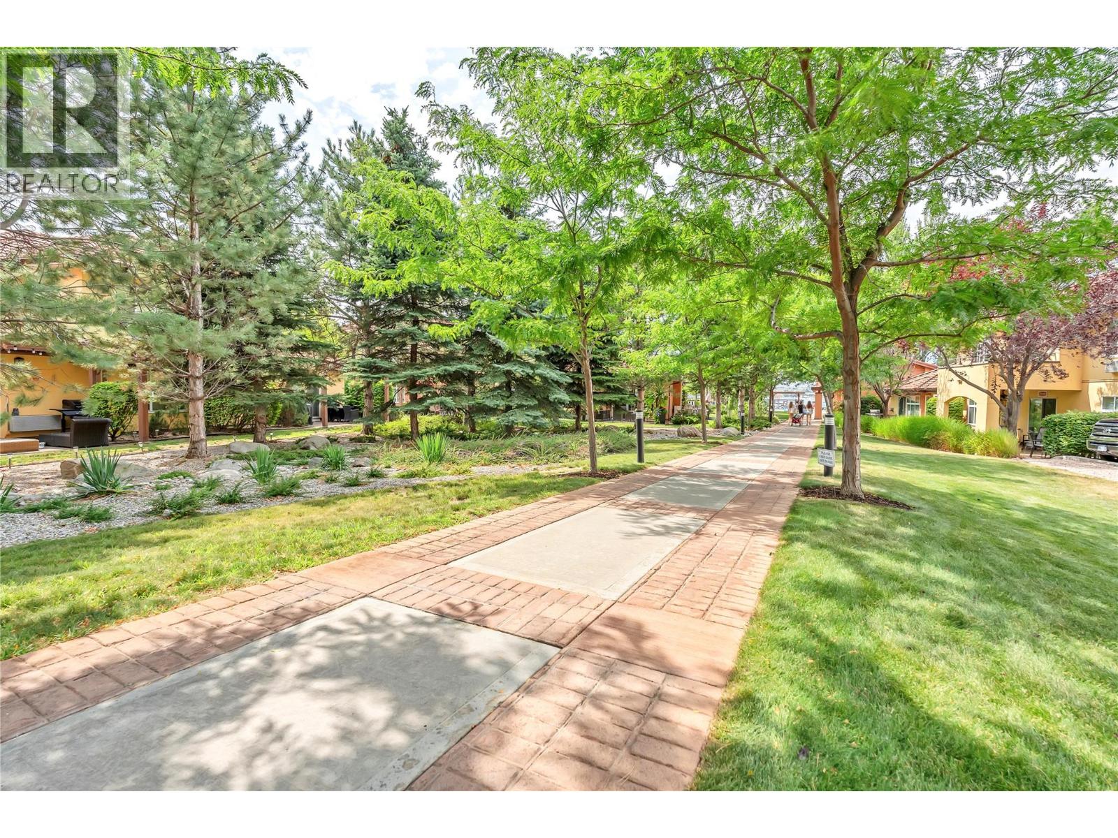 7600 Cottonwood Drive Unit# 202, Osoyoos