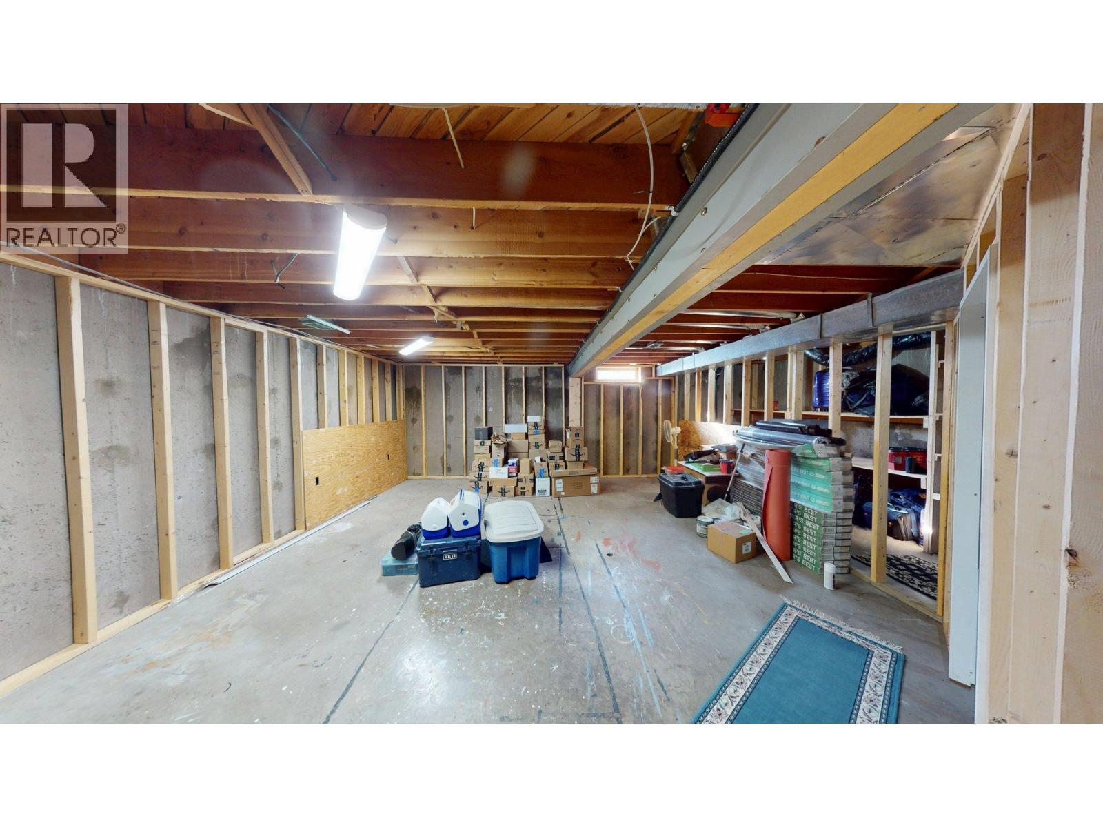 771 FERGUSON CRESCENT - 34