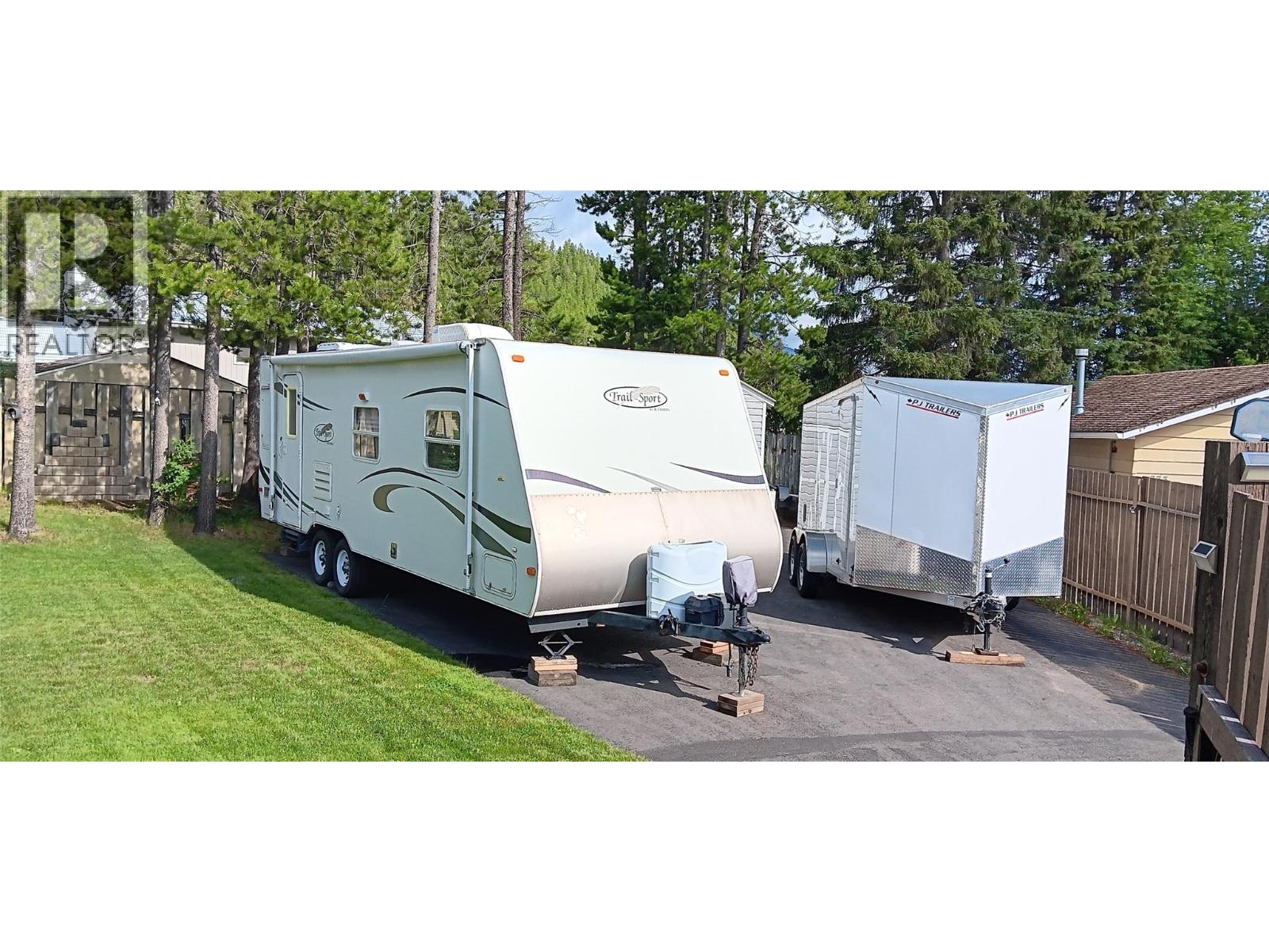 771 FERGUSON CRESCENT - 39