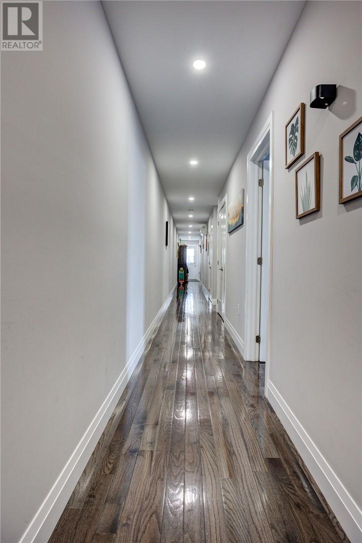 568 HOWEY DRIVE - 12