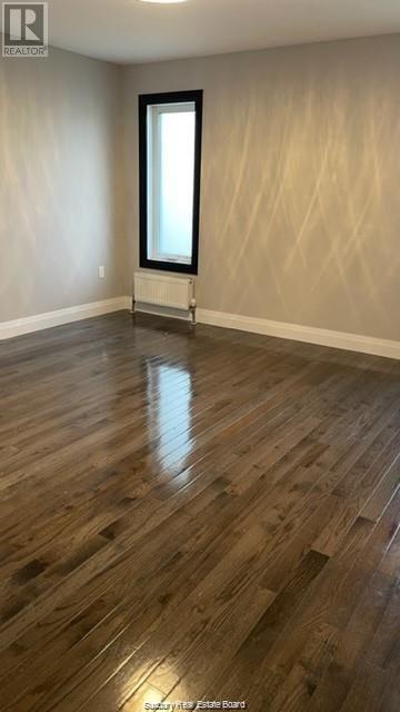 568 HOWEY DRIVE - 14