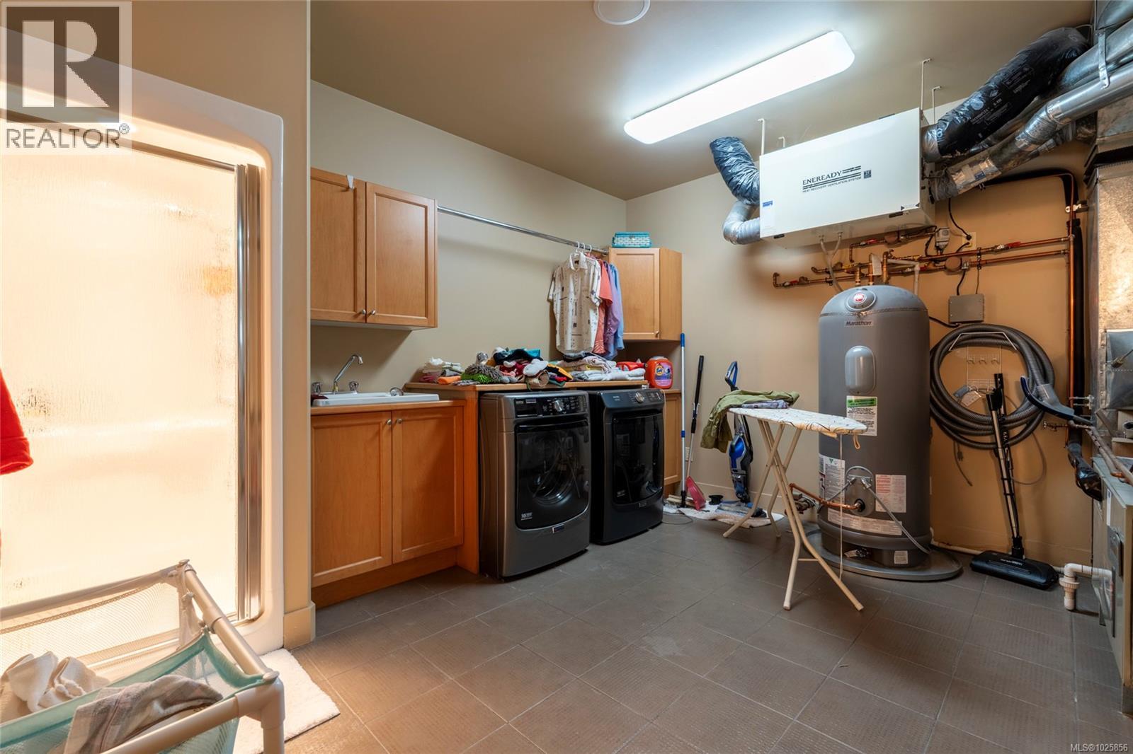 3354 Haida Dr, Colwood