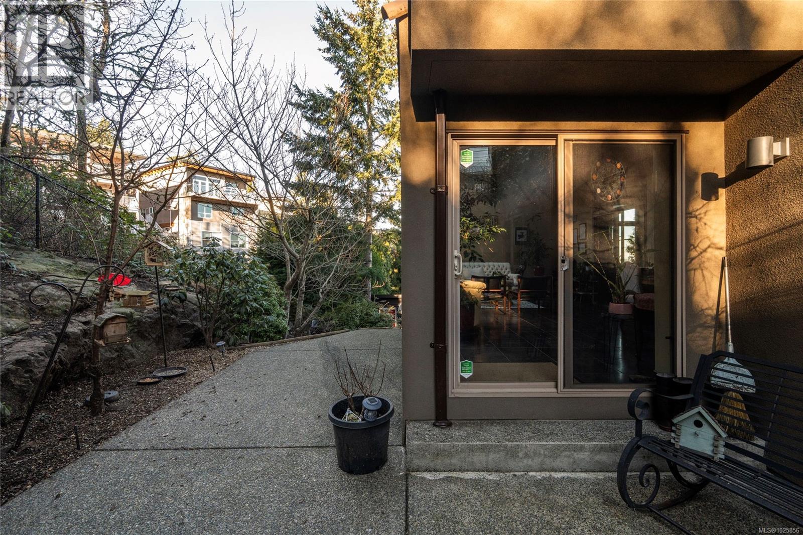 3354 Haida Dr, Colwood