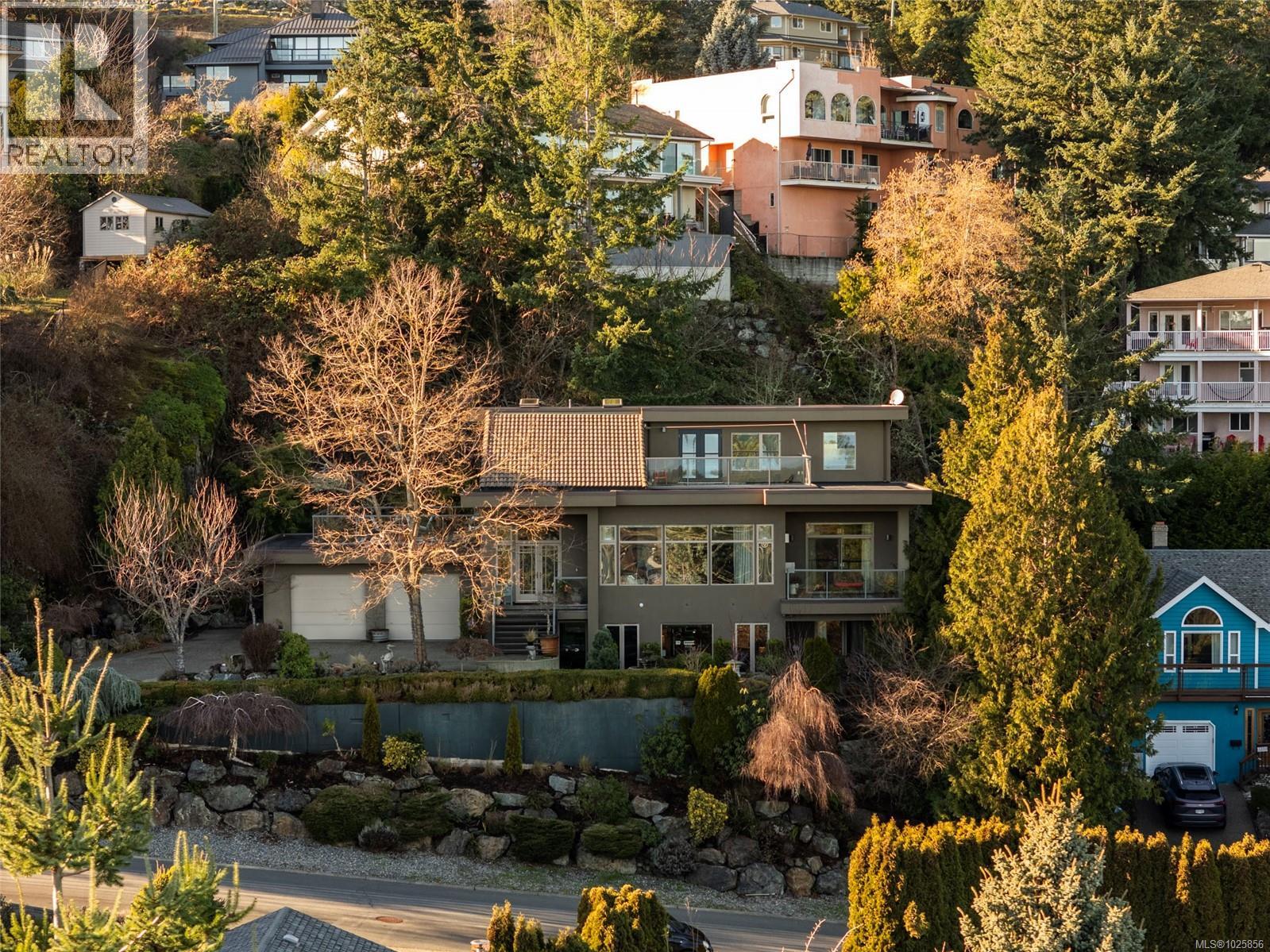 3354 Haida Dr, Colwood