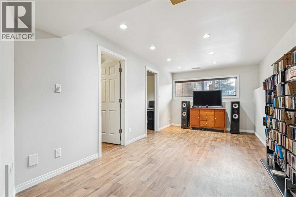 Single Family House for Sale in  Silverado Plains Circle SW Silverado Calgary 