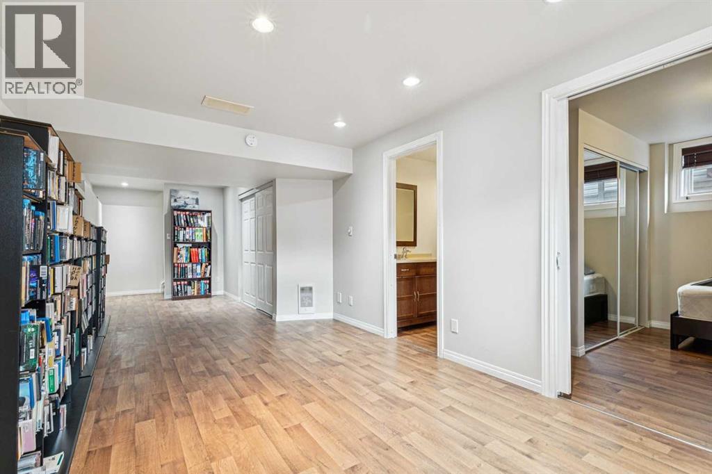 Single Family House for Sale in  Silverado Plains Circle SW Silverado Calgary 