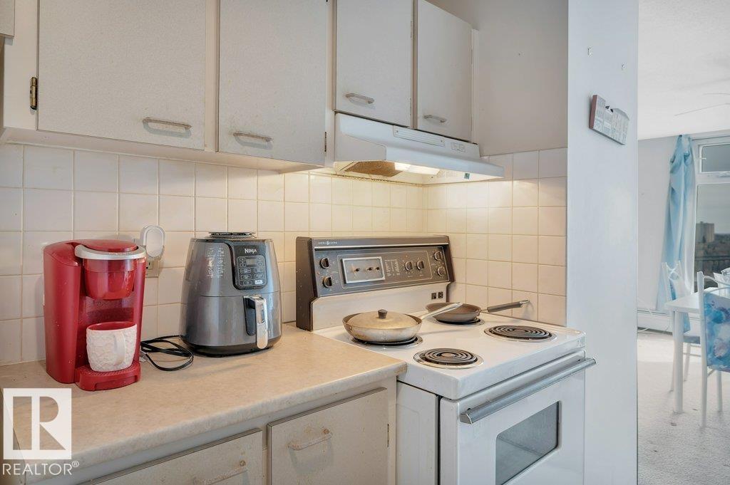 #1501 9835 113 ST NW - 11