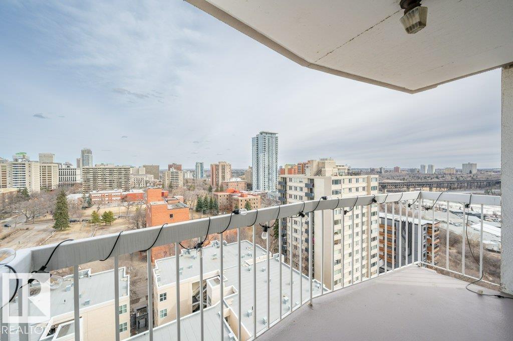 #1501 9835 113 ST NW - 28