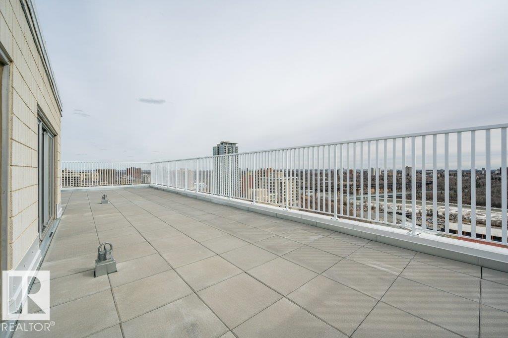 #1501 9835 113 ST NW - 38