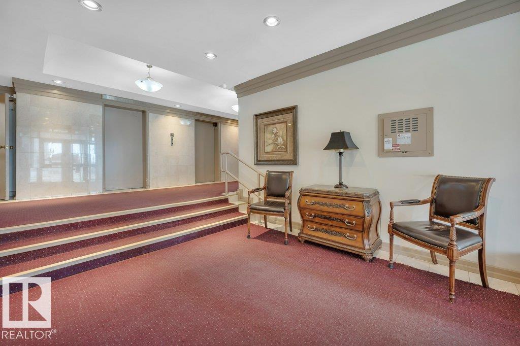 #1501 9835 113 ST NW - 6
