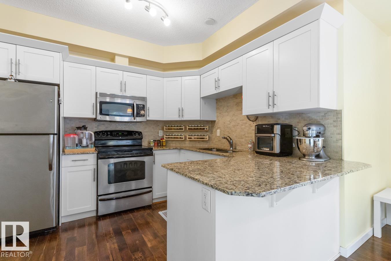 #202 10524 77 AV NW, Edmonton