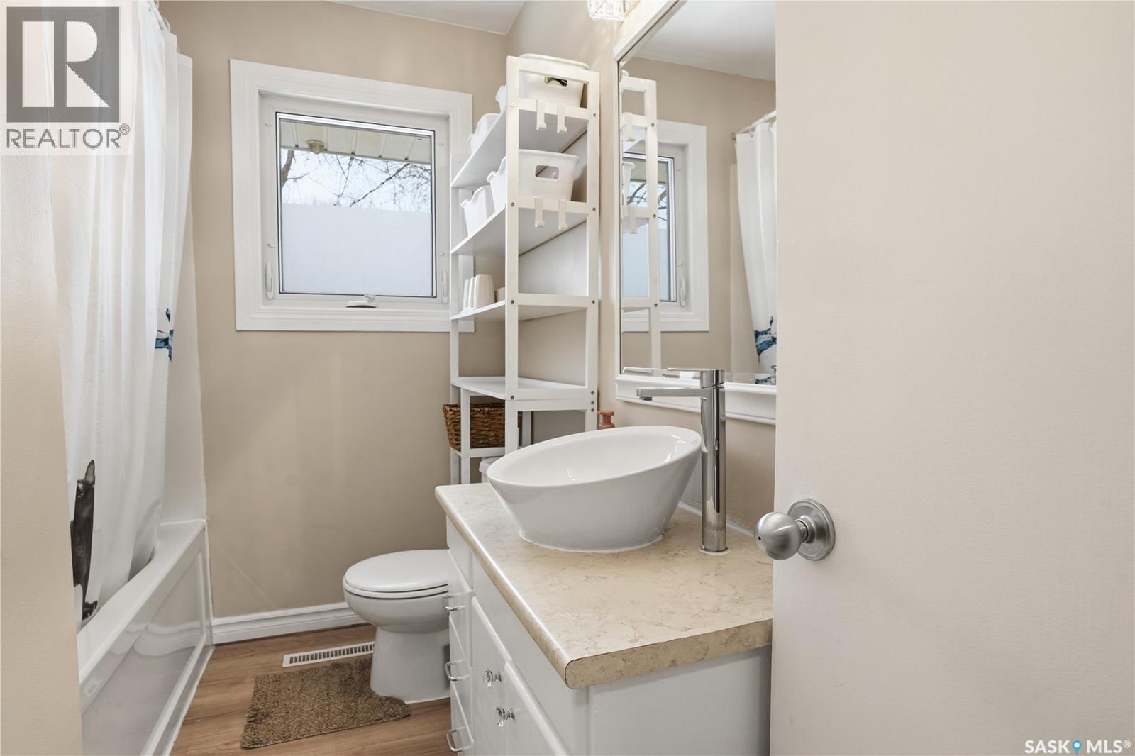 Single Family House Bungalow for Sale in  Royal STREET Regina 